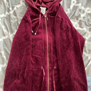white stag red velvet zip up